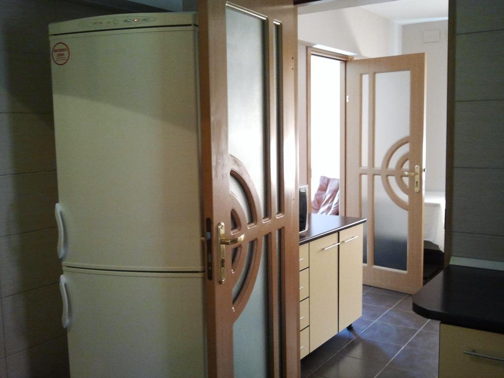 Jr Motel Отопень Екстер'єр фото